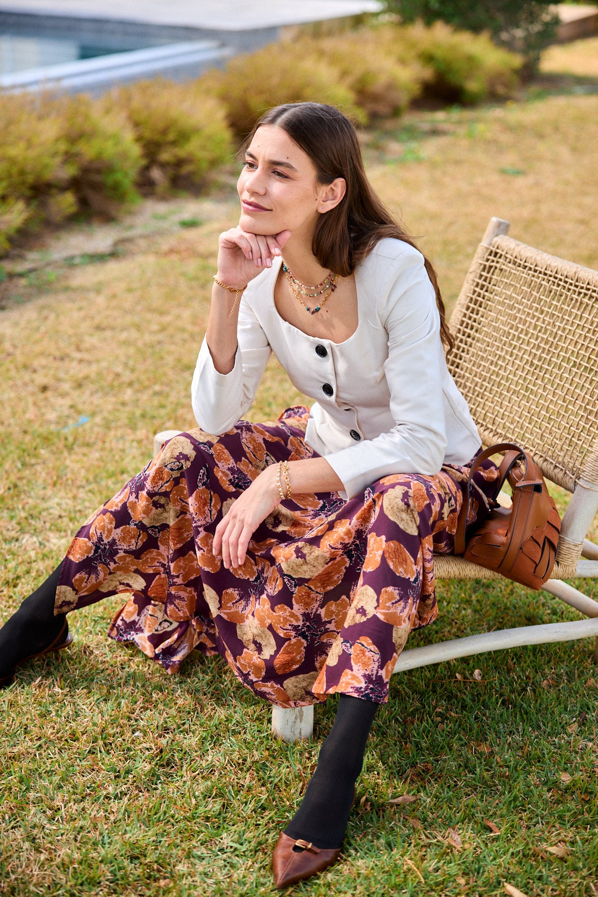 הדרא, קולקציית אביב, חצאית צרה בהדפס פרחוני