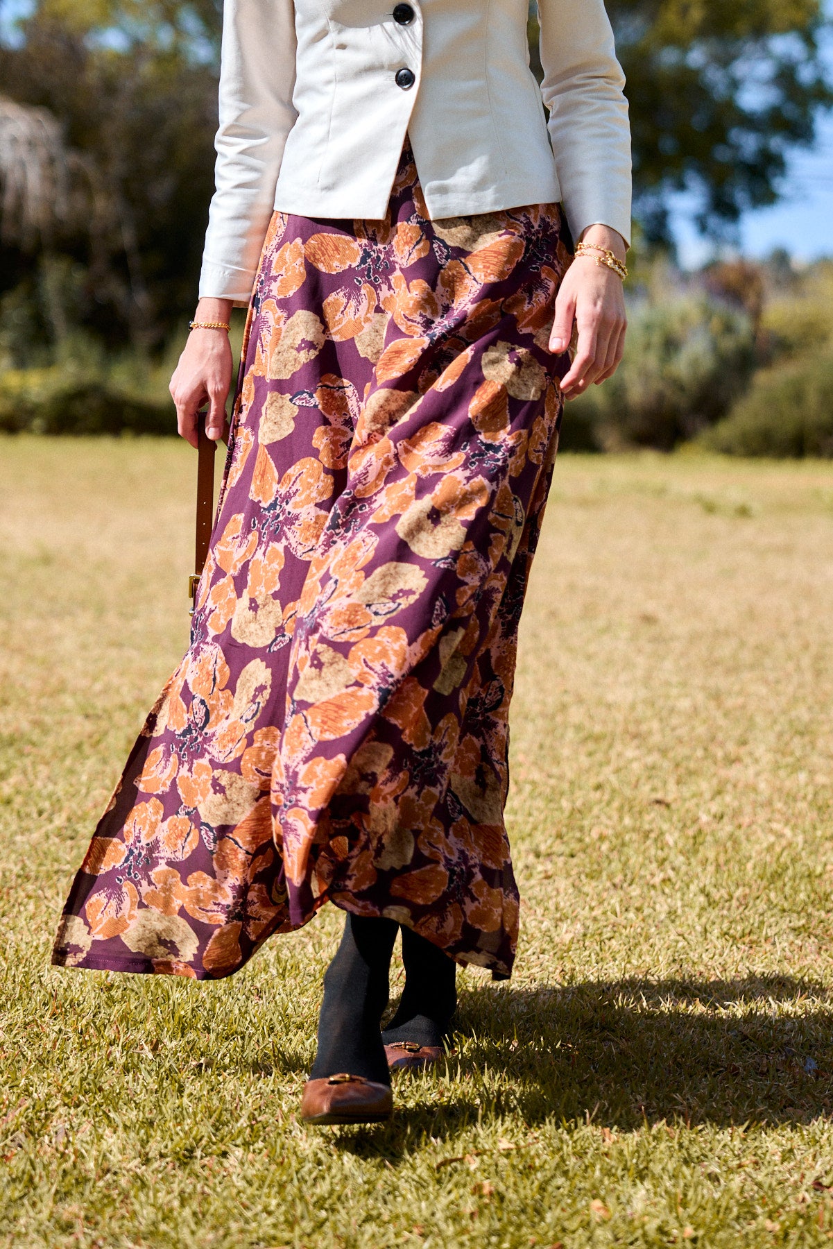 הדרא, קולקציית אביב, חצאית צרה בהדפס פרחוני